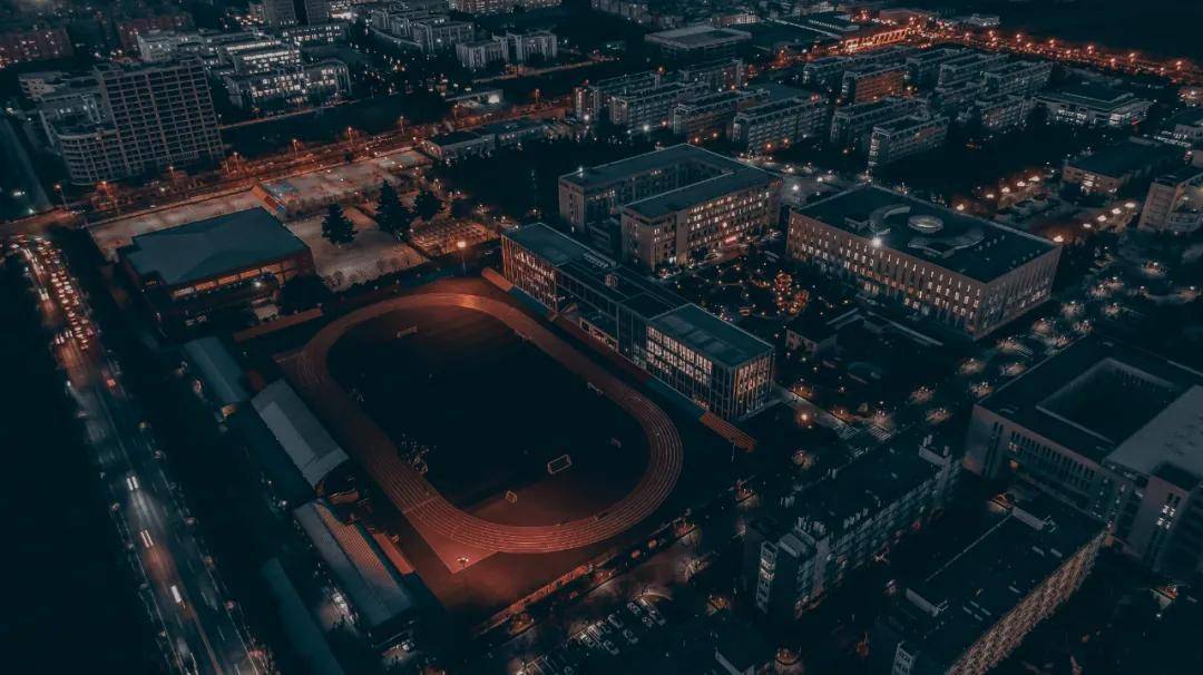 来吧,展示!西安培华学院黑金滤镜大片