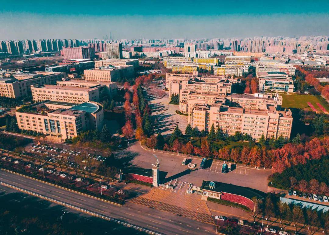 来吧,展示!西安培华学院黑金滤镜大片