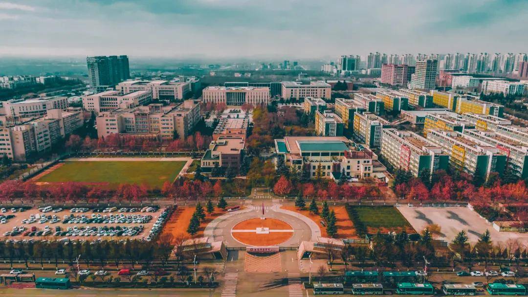 来吧,展示!西安培华学院黑金滤镜大片