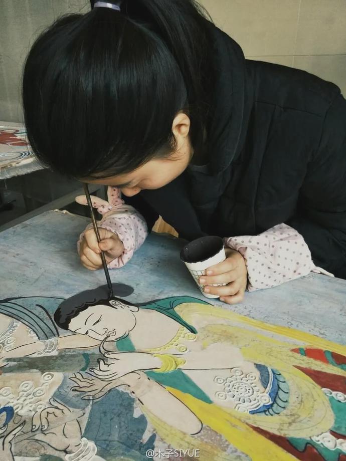 点击图片进入下一页 \