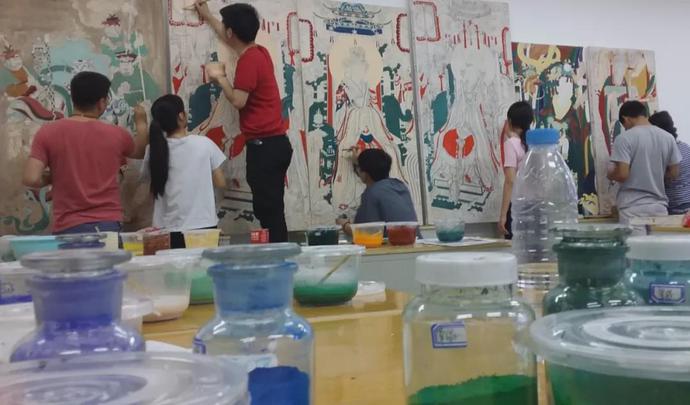 点击图片进入下一页 \