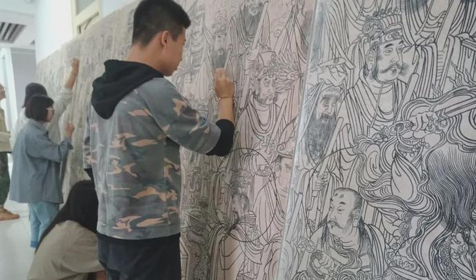 点击图片进入下一页 \