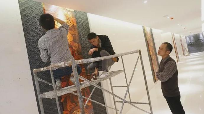 点击图片进入下一页 \